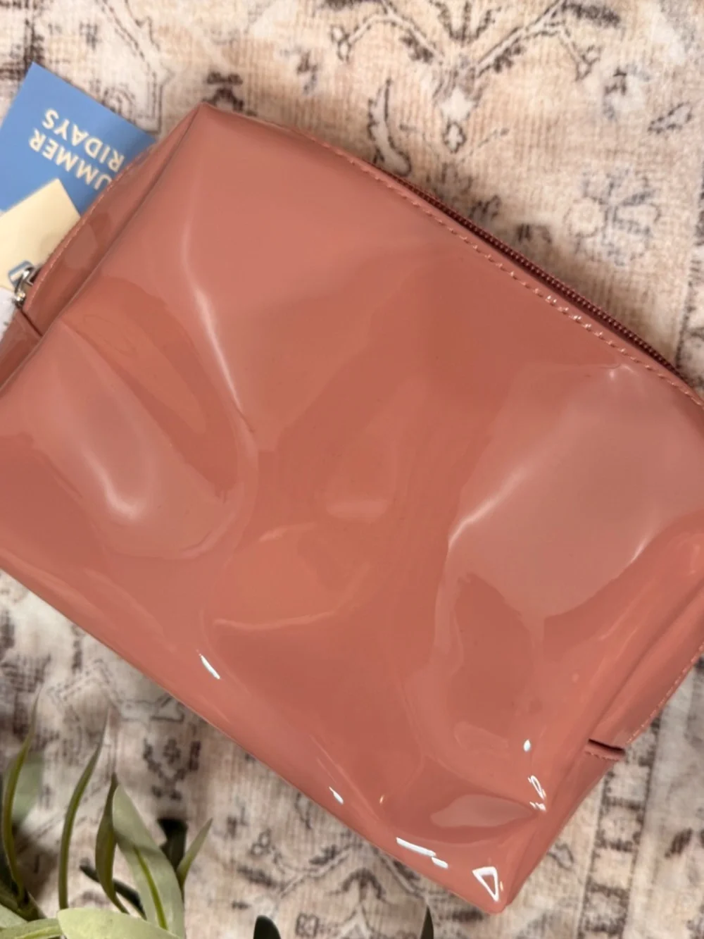 Gap x Summer Fridays LIMITED EDITION  Glossy Tan Makeup Toiletry Bag NWT